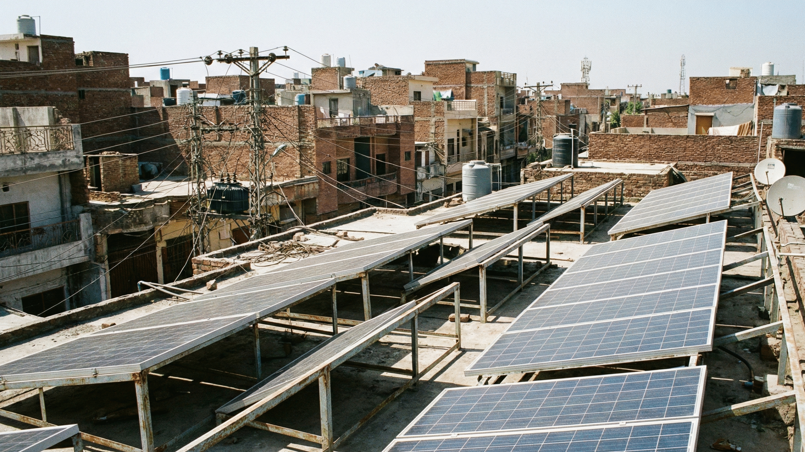 Solar panels in Pakistan installation